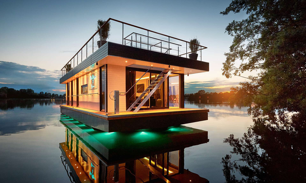 Rev House – Floating Luxury Penthouse